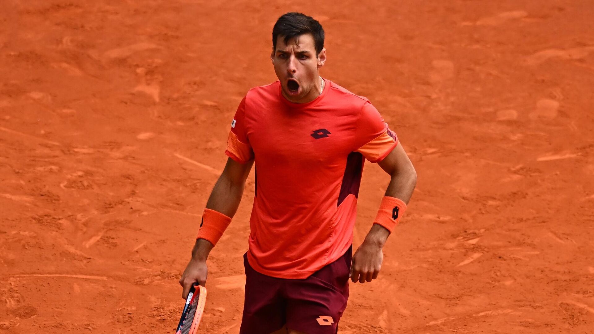 Испанский теннисист Бернабе Сапата Миральес - РИА Новости, 1920, 16.12.2025