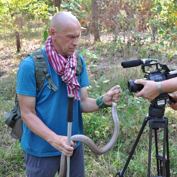 Олег Шумаков во время съемки телепередачи Олег Шумаков во время съемки телепередачи