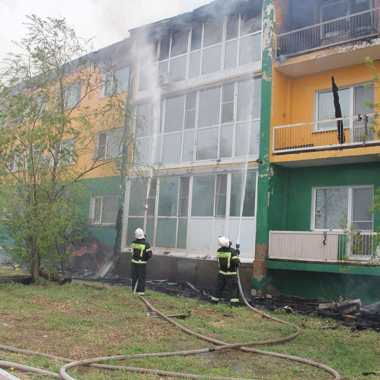 Из-за пожара в селе в Хабаровском крае началась эвакуация жилого дома - РИА  Новости, 16.05.2023