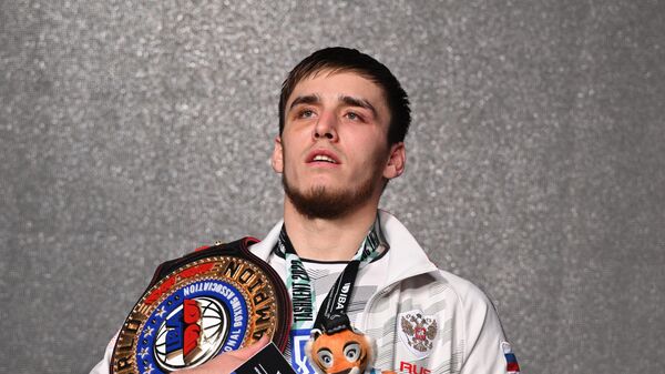 Атаев и Идигов стали победителями чемпионата Европы по боксу