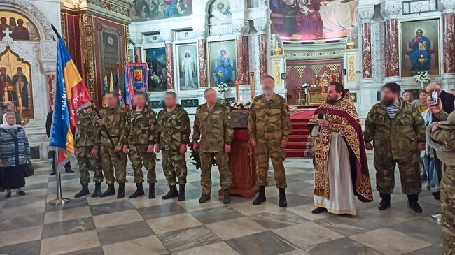 Торжественное освящение знамени воинской части