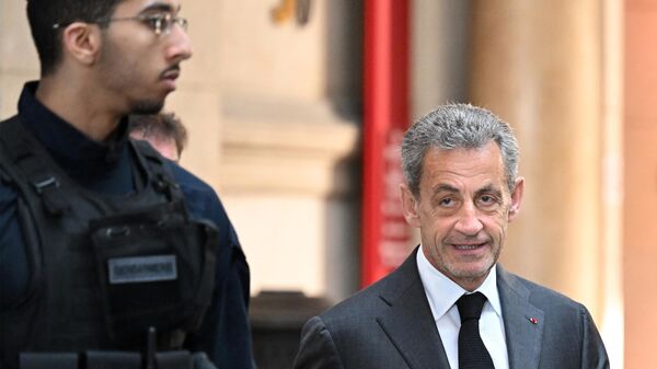 Экс-президент Франции Николя Саркози в здании суда в Париже