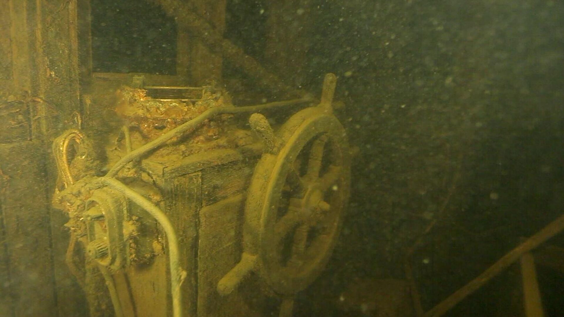 Затонувший корабль на дне Ладожского озера - РИА Новости, 1920, 18.05.2023