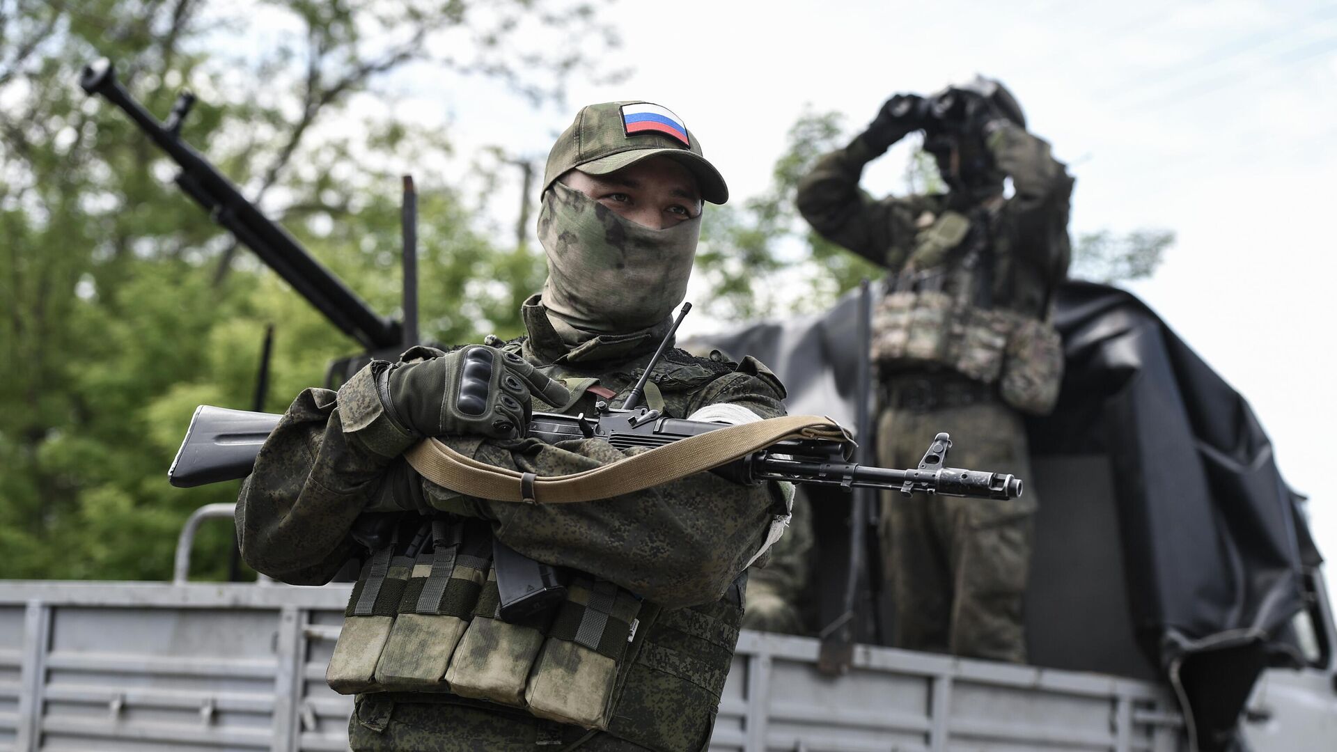 Зенитный расчет мобильной группы быстрого реагирования на боевом посту в зоне СВО - РИА Новости, 1920, 01.08.2024