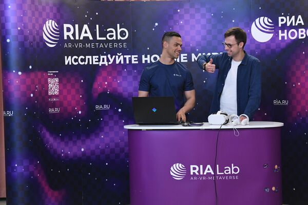 Стенд РИА Новости во время презентации VR-проектов RIA Lab в рамках Ночи музеев в Государственном историческом музее (ГИМ)