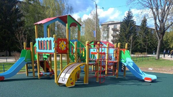 Детские игровые комплексы установят в 22 муниципалитетах Тверской области