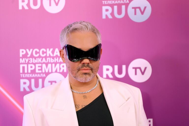 Стилист Александр Рогов на XII Русской музыкальной премии телеканала RU.TV в Крокус Сити Холле в Москве