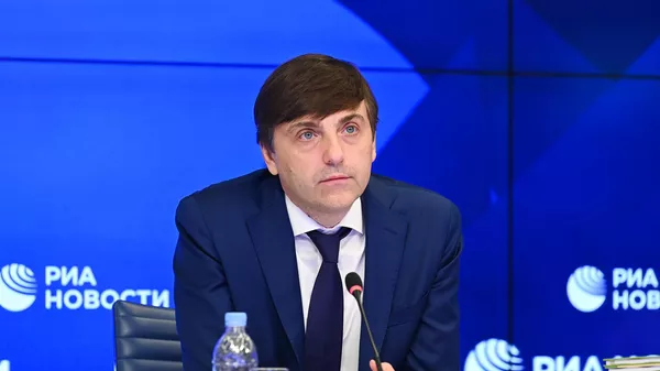 Глава Минпросвещения РФ Сергей Кравцов