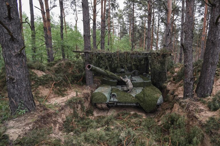 Подготовка экипажей танков Т-90 Прорыв