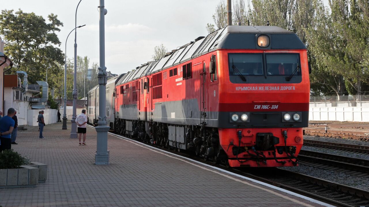 Оператор ж/д перевозок в Крым не ожидает сбоя в графике движения поездов -  РИА Новости, 11.06.2023