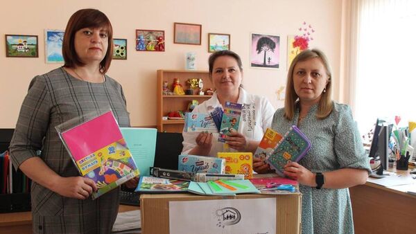 Сбор гуманитарного груза для детей города Стаханова в центре Исилькульского района Омской области