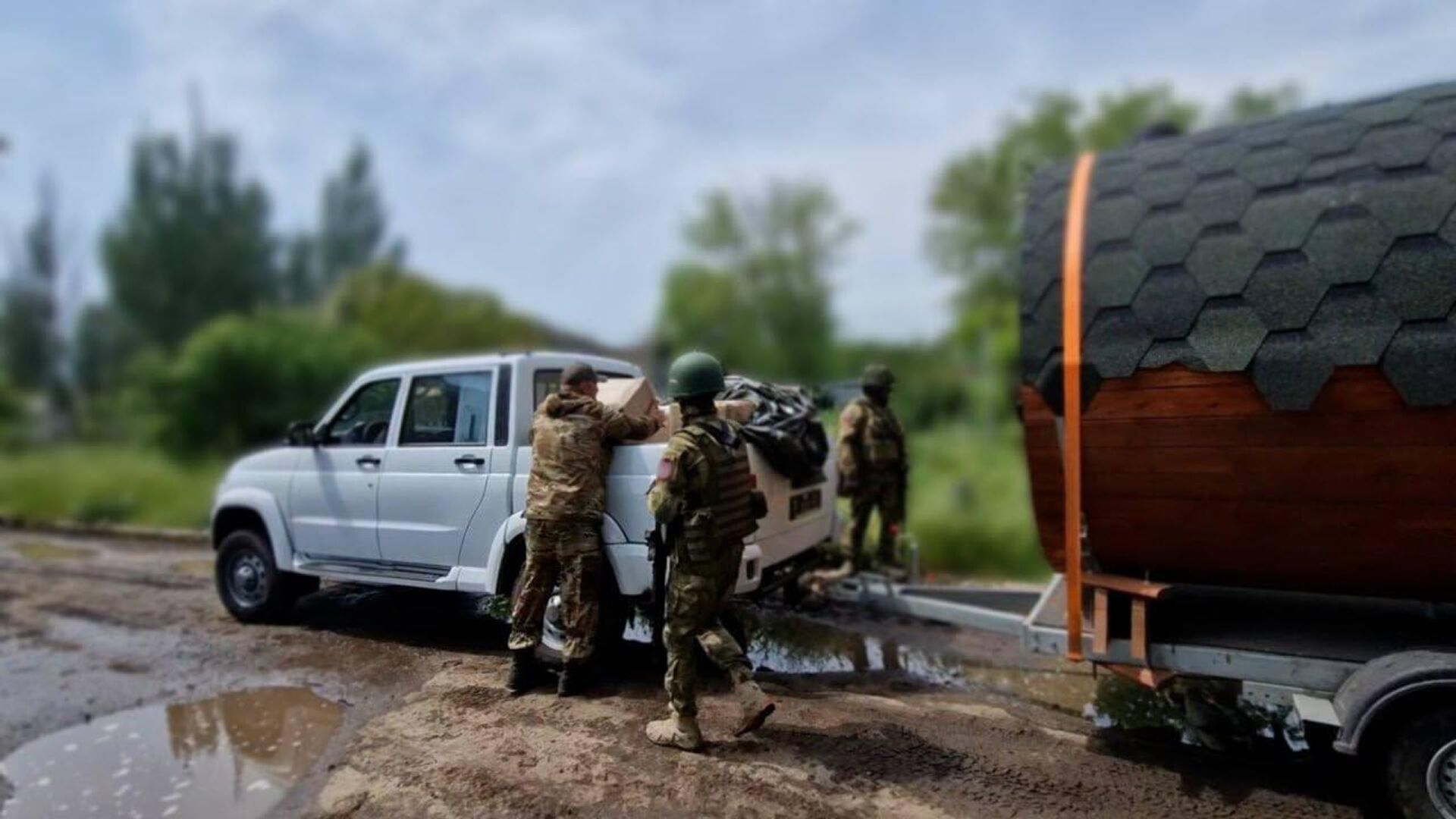 Собранные в ЕАО багги и партию снаряжения доставили в зону спецоперации -  РИА Новости, 01.06.2023