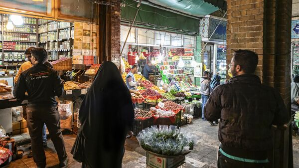 Рынок в Тегеране 
