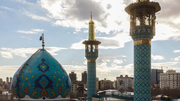 Мечеть Имамзаде Салех в северной части Тегерана 