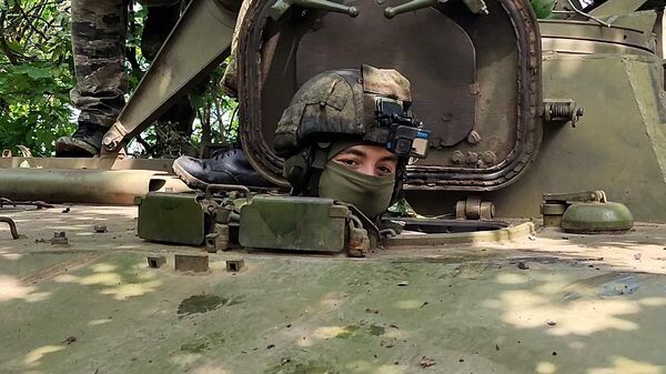 Российские бойцы о борьбе с украинской артиллерией на севере ДНР