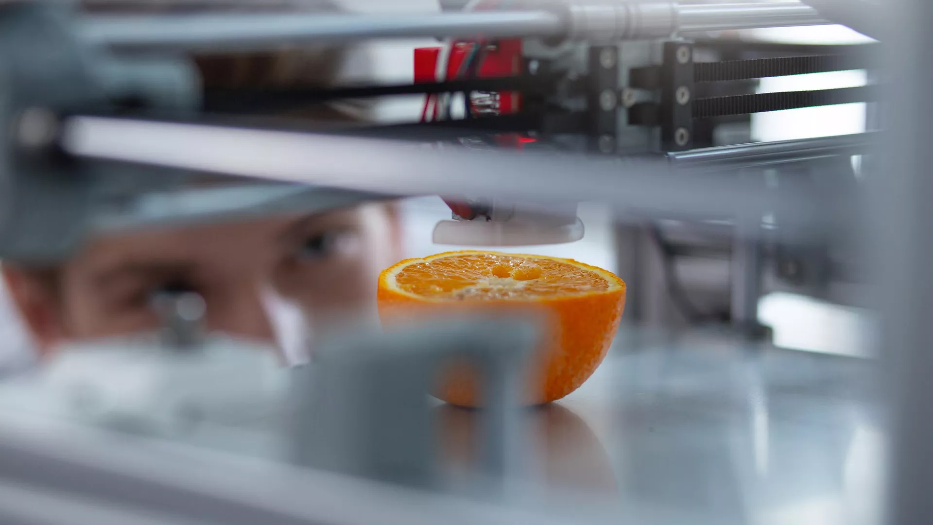 Модель апельсина, созданная 3D-принтером - РИА Новости, 1920, 05.06.2023