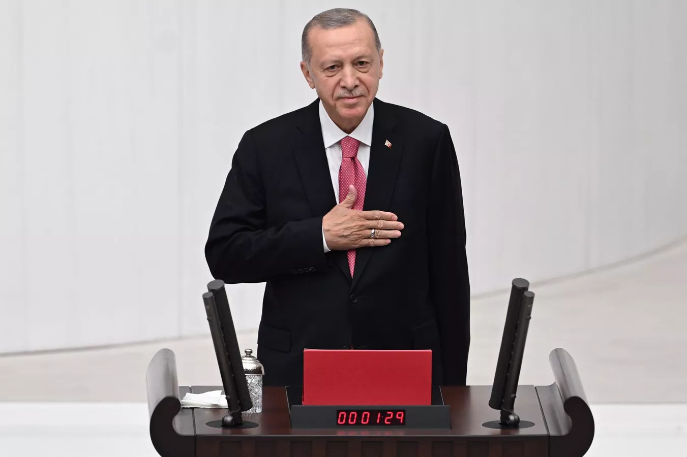 Эрдоган предложил провести в Стамбуле переговоры между Россией и Украиной