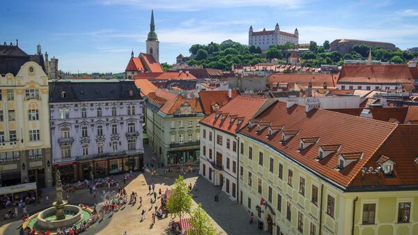 Вид на Главную площадь в Братиславе