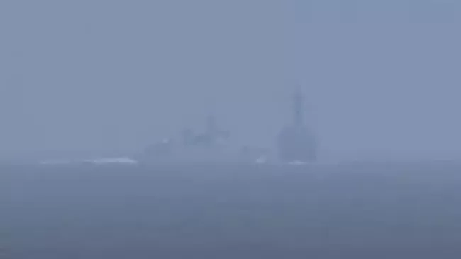 Сближение корабля ВМС НОАК и эсминца ВМС США в Тайваньском проливе