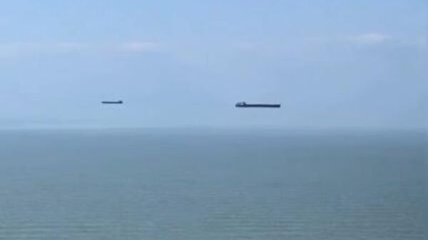 Парящие корабли над Азовским морем