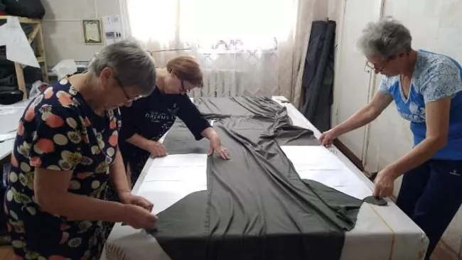 Жительницы башкирского села шьют для участников СВО футболки и толстовки