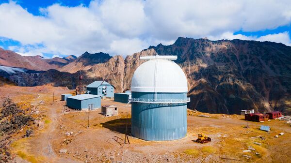 Обсерватория Пик Терскол у подножия Эльбруса