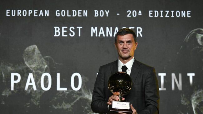 Технический директор клуба Милан Паоло Мальдини Технический директор клуба Милан Паоло Мальдини