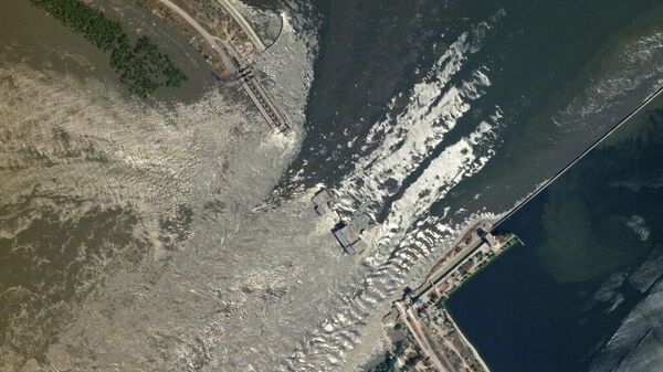 Разрушение Каховской ГЭС. Фото со спутника