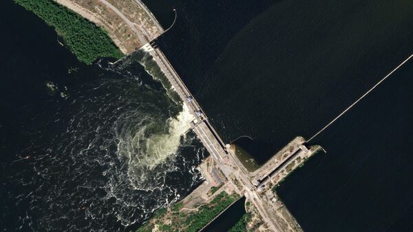 Каховская ГЭС 4 июня 2023. Фото со спутника