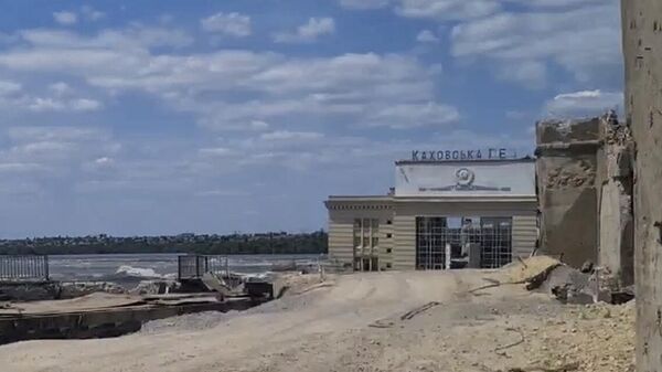 Место разрушения Каховской ГЭС. Кадр видео, архив