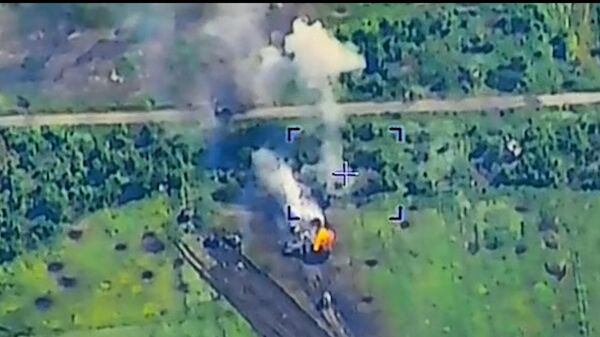 Кадры уничтожения колонны украинской бронетехники. Видео Министерства обороны