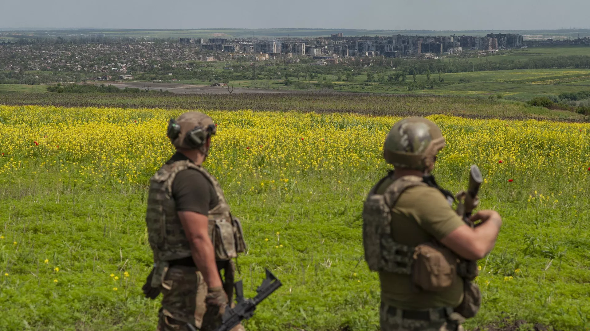 Украинские военнослужащие под Артемовском - РИА Новости, 1920, 18.06.2023