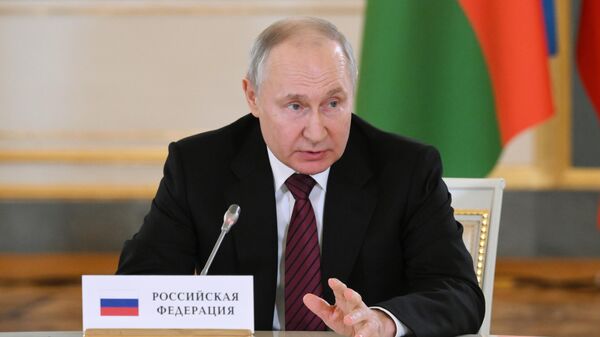 LIVE: Путин принимает участие во встрече с главами правительств стран СНГ и ЕАЭС
