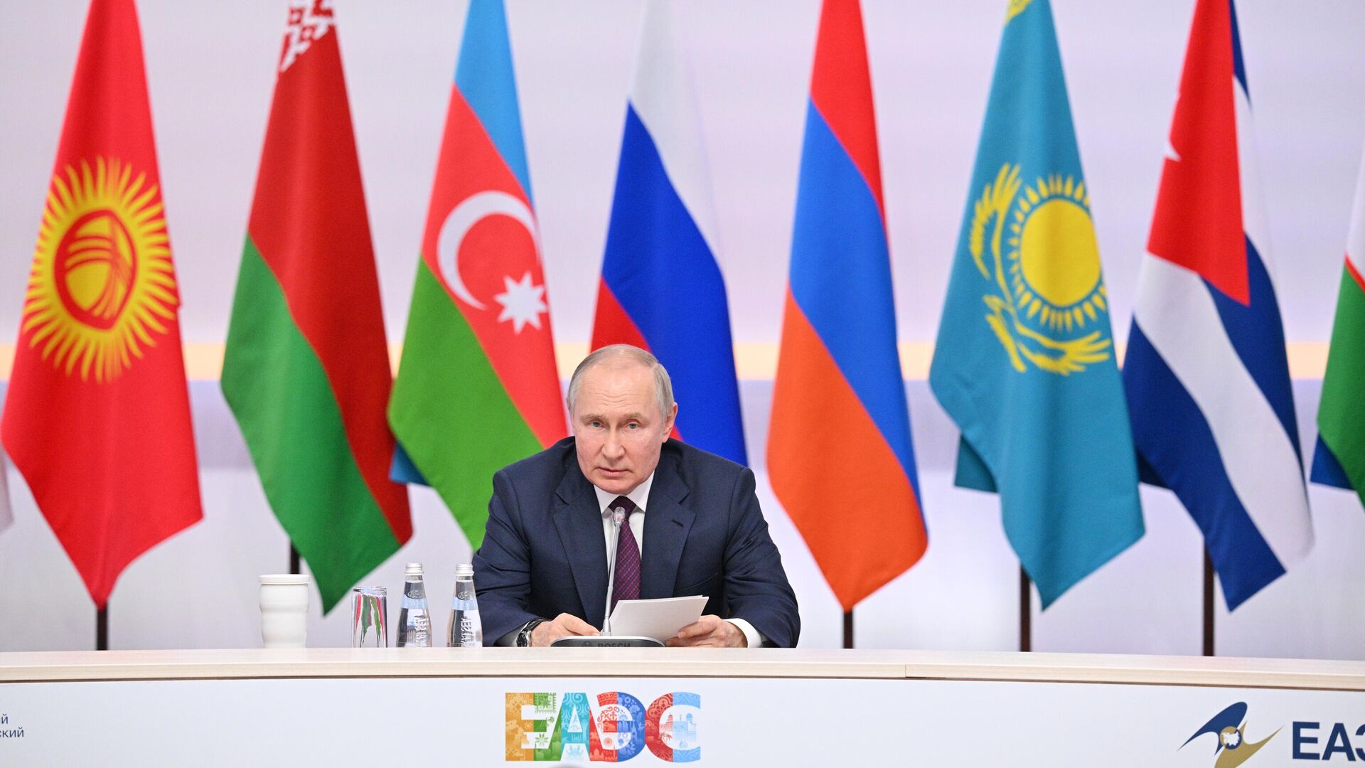 President Vladimir Putin at a meeting with participants of the meetings of the Eurasian Intergovernmental Council and the CIS Council of Heads of Government - RIA Novosti, 1920, 06/09/2023