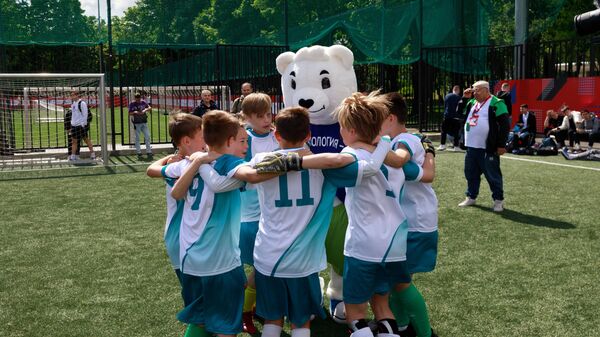 Команда премии Экология – дело каждого посетила день футбола в Лужниках