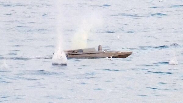 Отражение атаки морских быстроходных безэкипажных катеров ВСУ. Архивное фото
