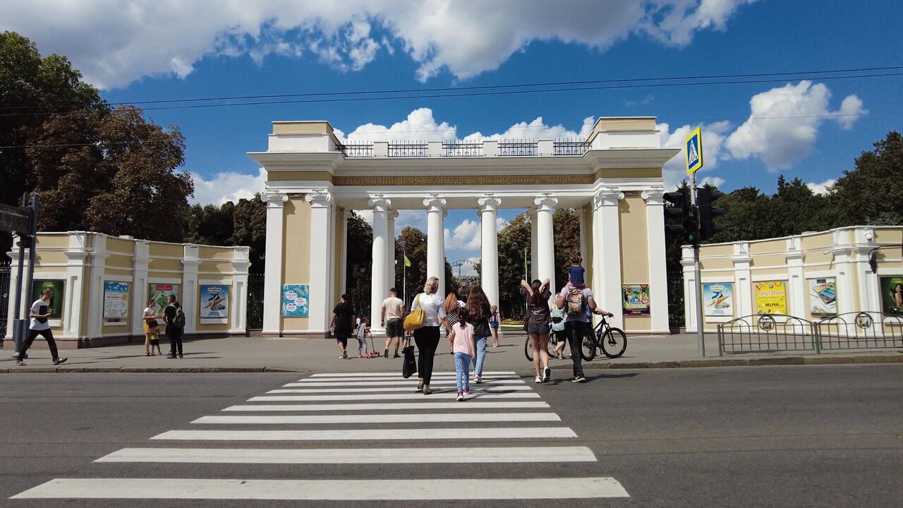 Парк Горького в Харькове хотят переименовать - РИА Новости, 12.06.2023