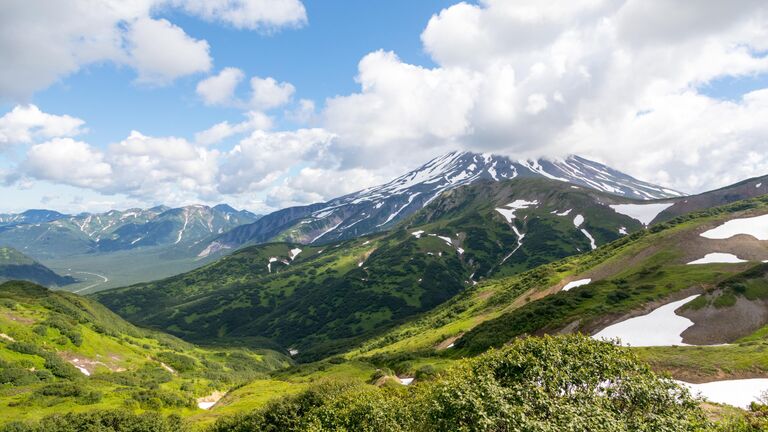 Вид на вулкан Вилючинский, Камчатка