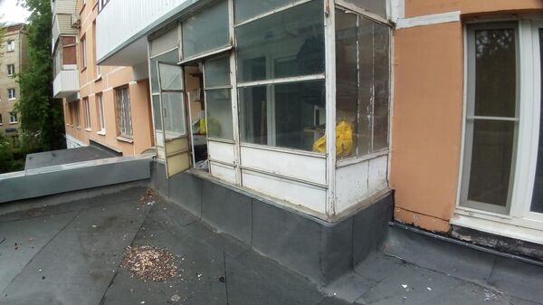 Незаконное обустройство балкона в Бабушкинском районе Москвы