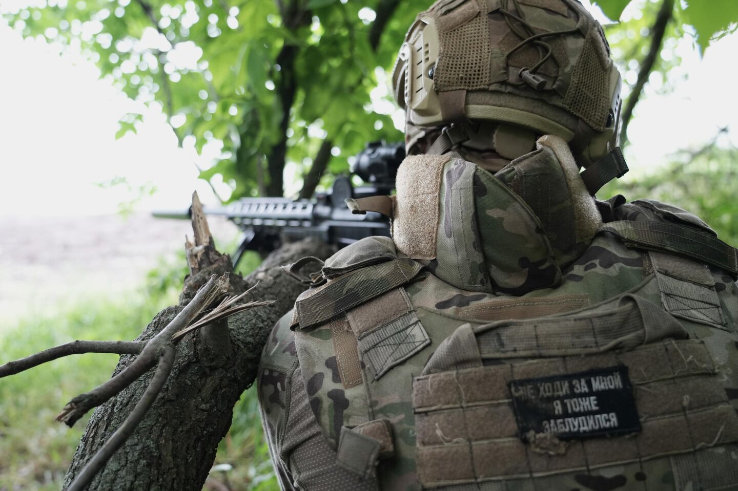 Снайперам приходилось занимать позиции прямо на деревьях