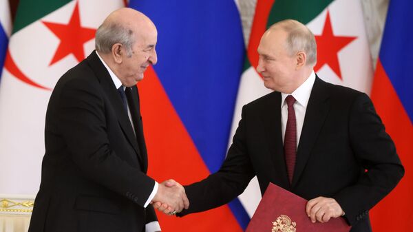 Президент РФ Владимир Путин и президент Алжира Абдельмаджид Теббун