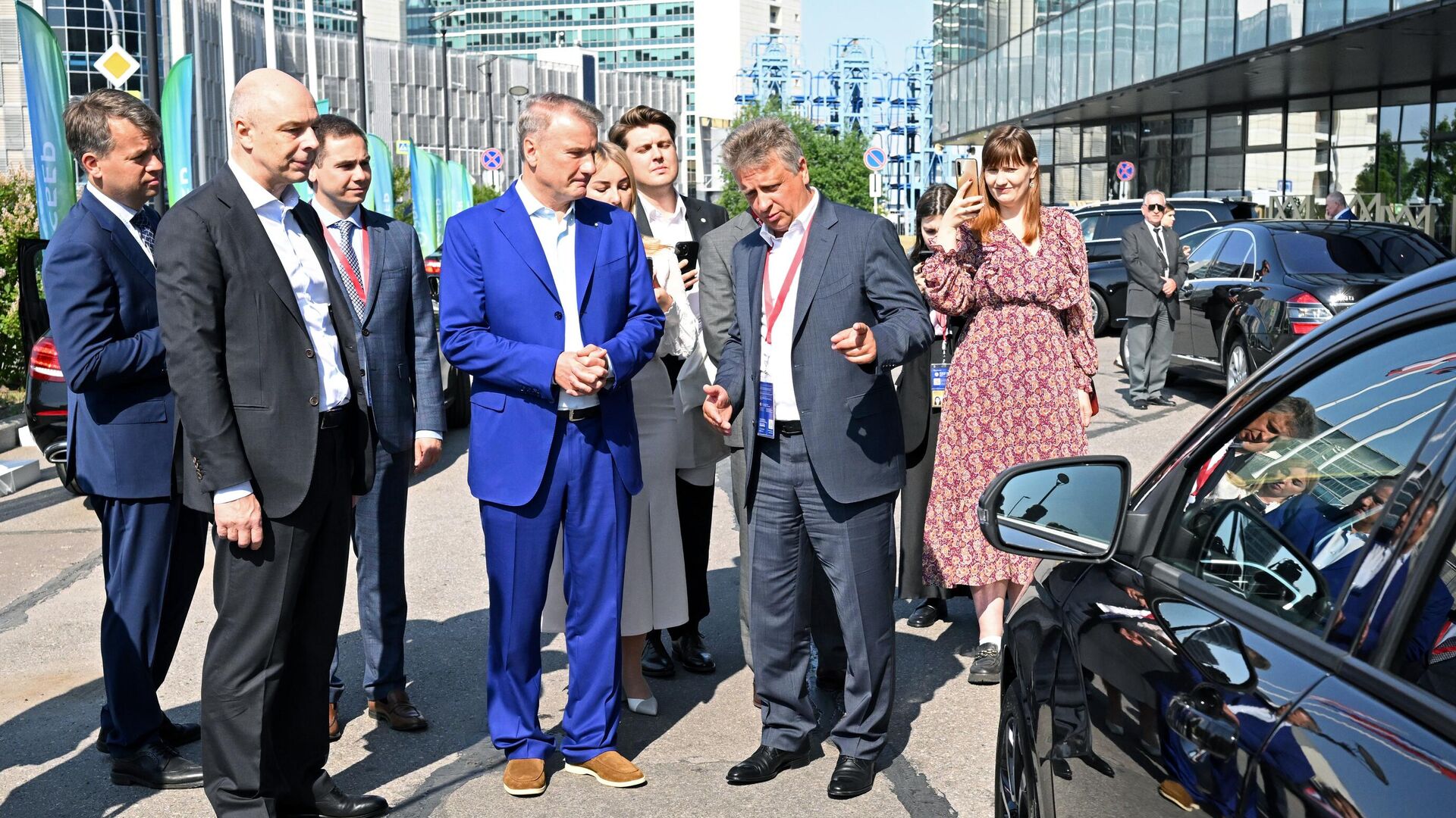 Министр финансов Российской Федерации Антон Силуанов, Председатель Правления ПАО Сбербанк Герман Греф и 
Президент АО АВТОВАЗ Максим Соколов - РИА Новости, 1920, 16.06.2023