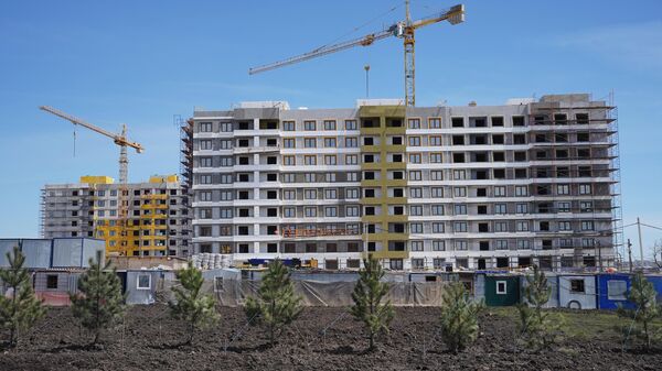 Строительство новых жилых домов в Мариуполе