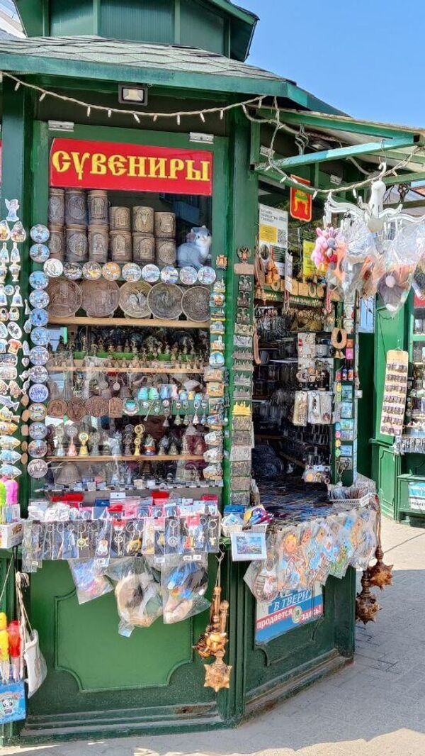 Сувениры на бульваре Радищева в Твери Сувениры на бульваре Радищева в Твери