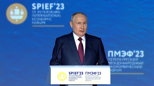 LIVE: Пленарное заседание с участием Путина в рамках ПМЭФ