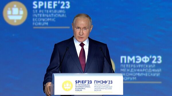 Путин: Предлагаю объявить амнистию бизнесу по вынужденным валютным нарушениям
