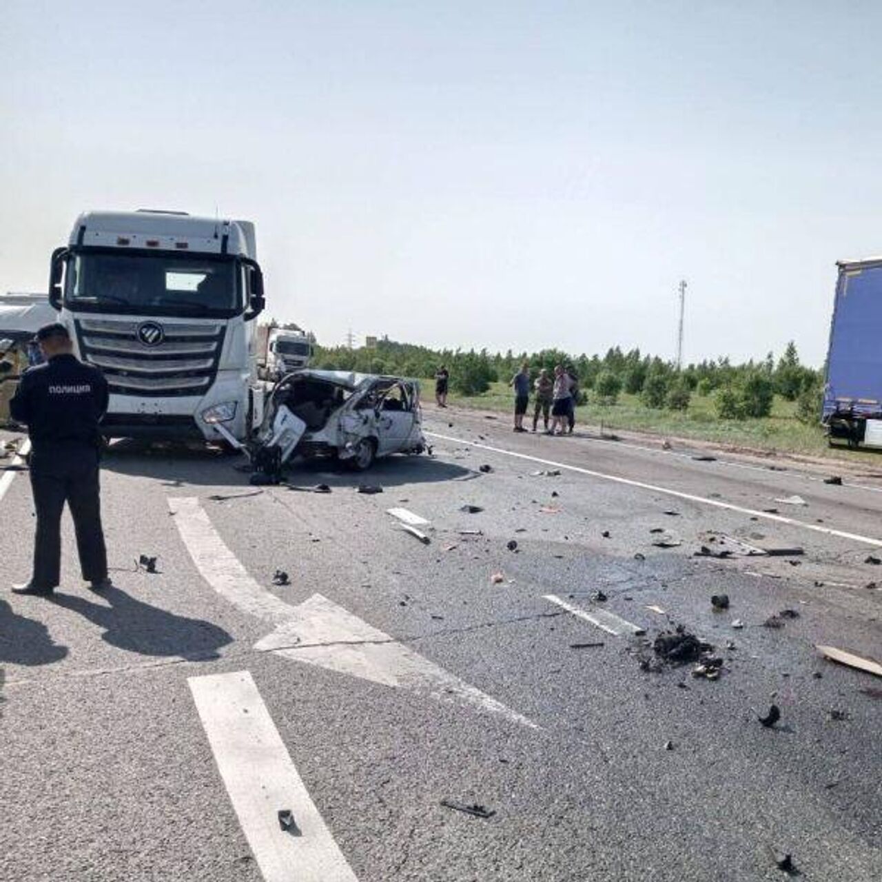 В Чувашии столкнулись пять машин, два человека погибли - РИА Новости,  17.06.2023