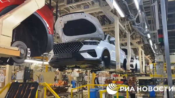 АвтоВАЗ в последний день ПМЭФ запустил производство Lada на бывшем заводе Nissan в Санкт-Петербурге