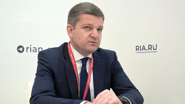 Генеральный директор Президентского фонда культурных инициатив Роман Карманов на ПМЭФ-2023