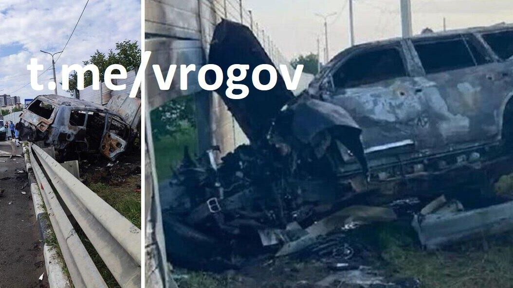 Последствия взрыва автомобиля на Евпаторийском шоссе в Симферополе - РИА Новости, 1920, 19.06.2023